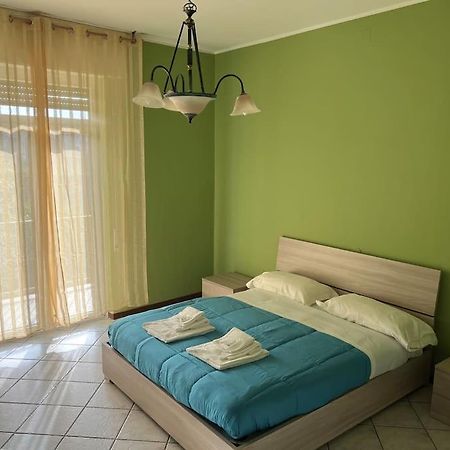 Orio Relax 24H Airport 1 - 3 Minute From Arrival By Bus Leilighet Bergamo Eksteriør bilde