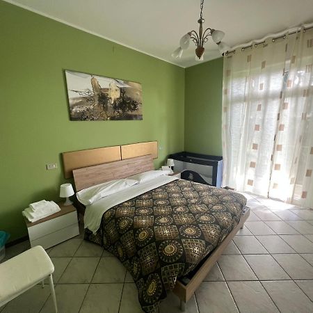 Orio Relax 24H Airport 1 - 3 Minute From Arrival By Bus Leilighet Bergamo Eksteriør bilde