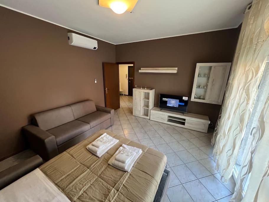 Orio Relax 24H Airport 1 - 3 Minute From Arrival By Bus Leilighet Bergamo Eksteriør bilde